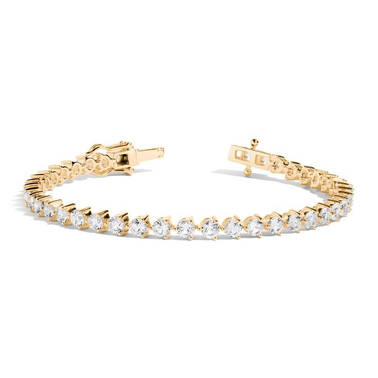 The "Timeless Sparkle" Round Cut Diamond Tennis Bracelet